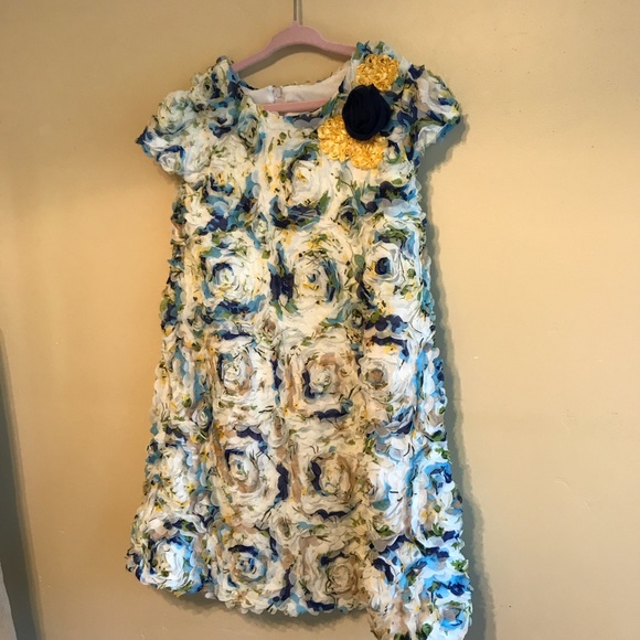 - Pippa and Julia Dress with floral design - Picture 5 of 7